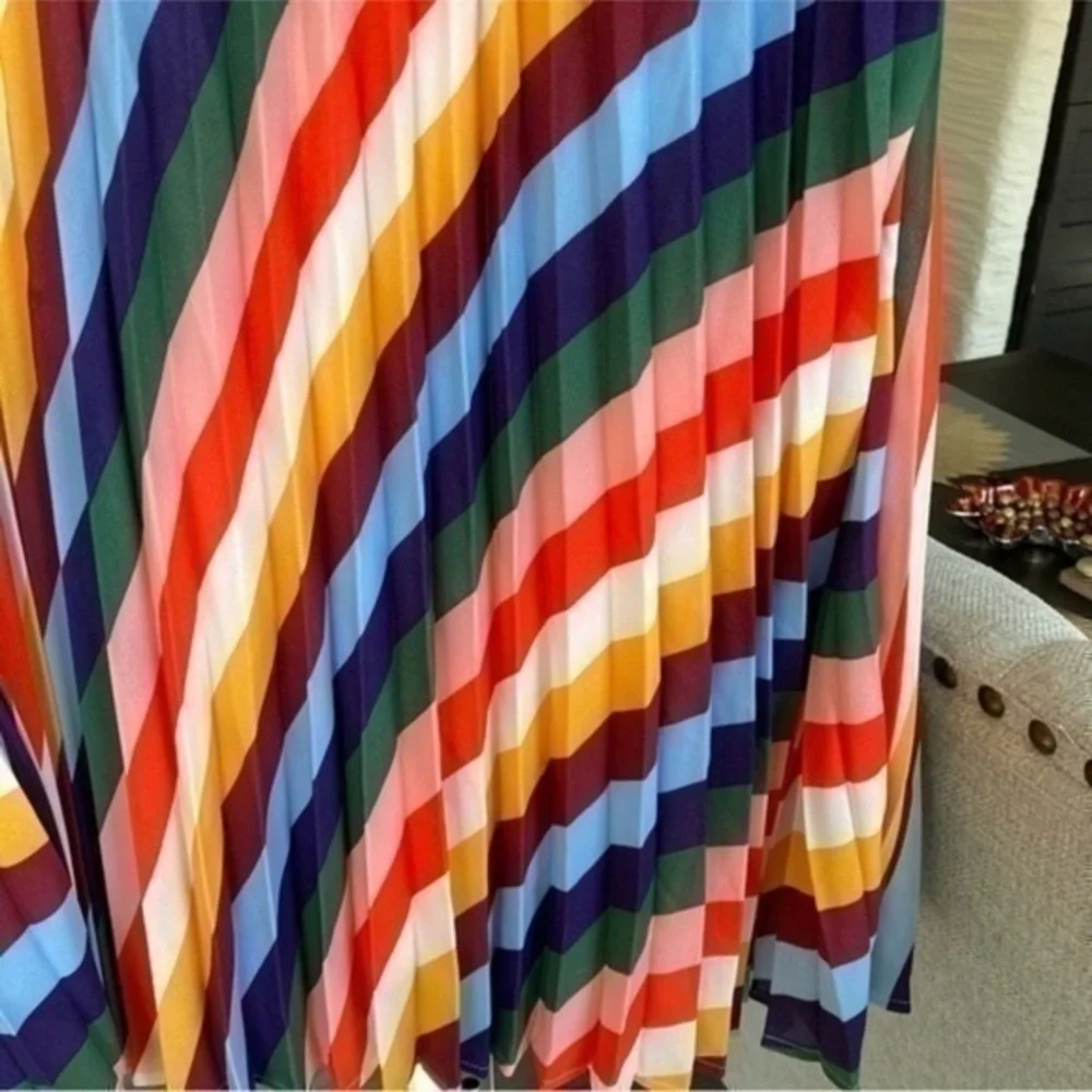✨Forever 21 Rainbow 🌈 striped Pleated A-Line Midi Skirt